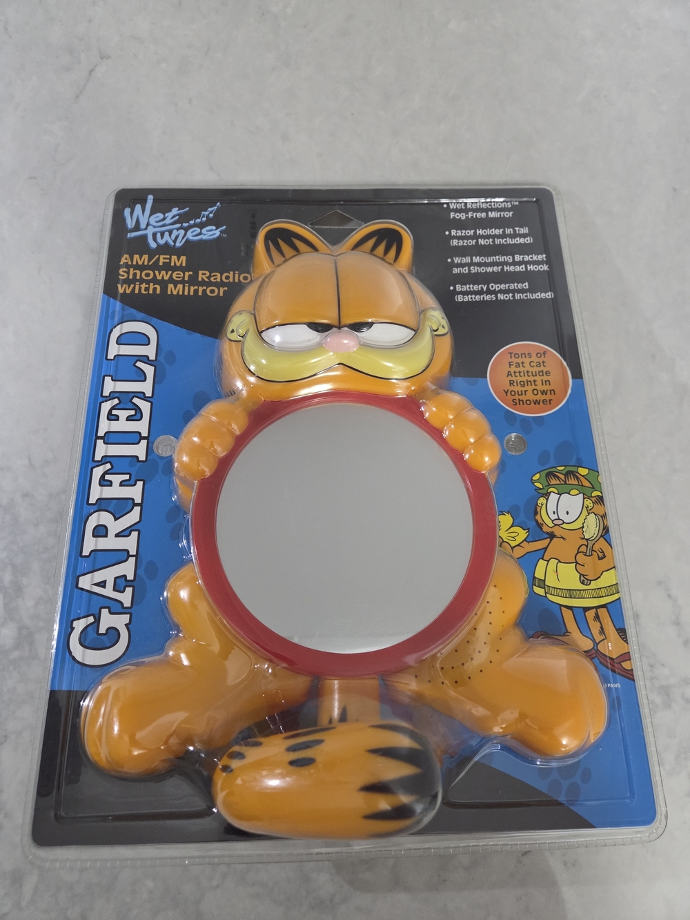 Vintage Wet Tunes Garfield AM/FM Shower Radio with Mirror
